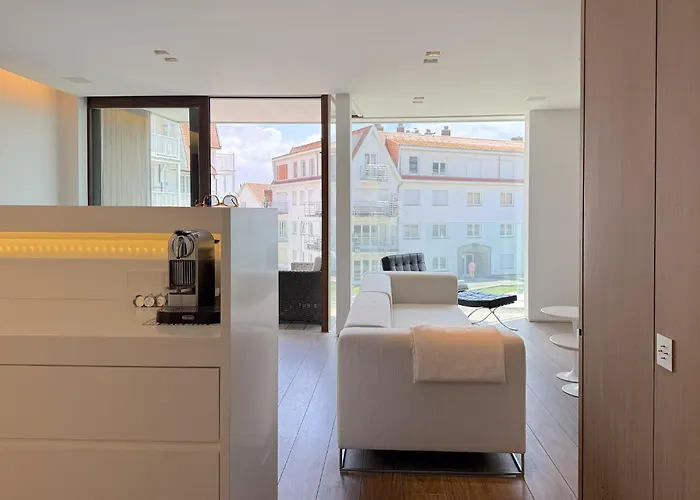 23 - Luxury 3 Bedroom For Rent Kustlaan Le Zoute דירה *